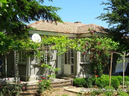 House in Bulgaria 28km from the beach side