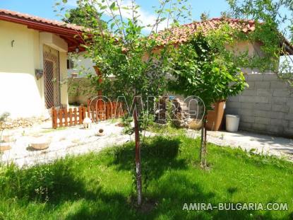 Furnished house with pool in Bulgaria garden