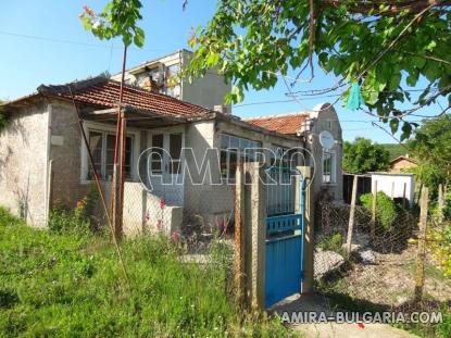 House 7km from the beach of Albena side 2