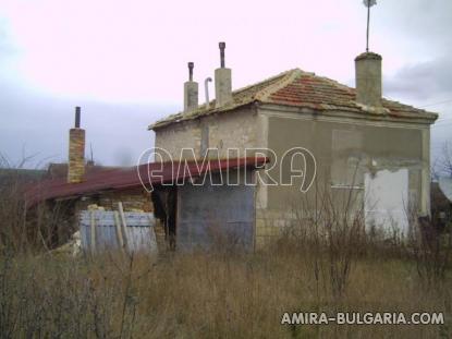 Bulgarian house near 2 lakes back