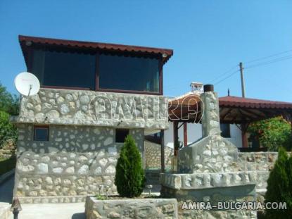 House in Bulgaria near a river 2