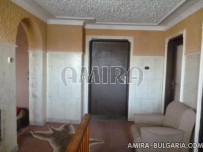 Furnished house next to Dobrich 12