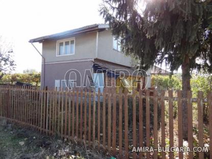 Furnished house next to Dobrich 4