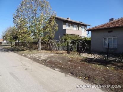 Furnished house next to Dobrich 6