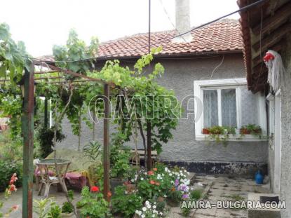 Bulgarian house 34km from the seaside 5