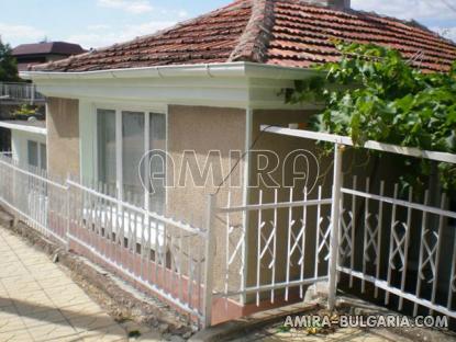 House in Kranevo 700 m from the beach 2