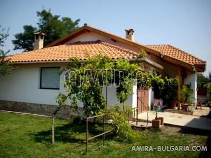 Furnished house in a big Bulgarian village