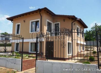Brand new house next to Varna