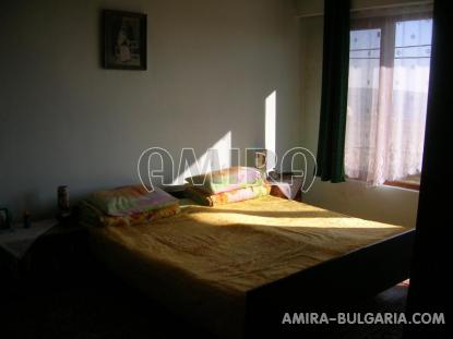 Furnished 5 bedroom house 3 km from Kamchia bedroom 3