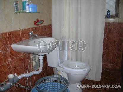 Furnished house 8 km from the beach bathroom