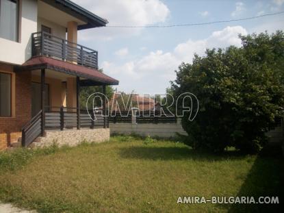 New 3 bedroom house 13 km from Varna garden