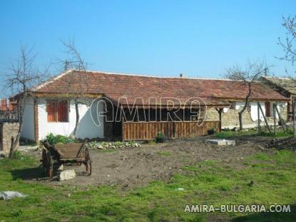House in authentic Bulgarian style front